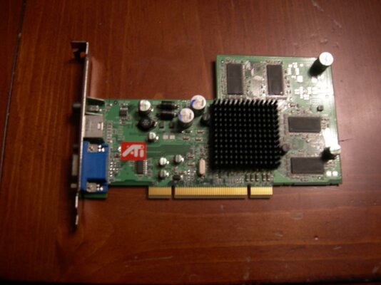 Radeon 9250 PCI 256MB 2.jpg