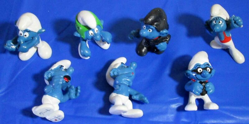 Smurfs5_s.jpg