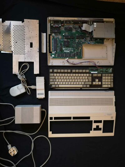 Amiga-500-Plus-No1.jpg
