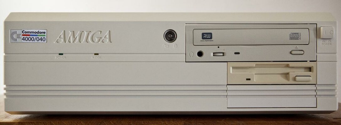 A4000 1%22 FLOPPY SPACER.jpg