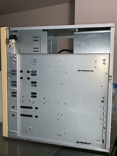 A4K Alice Case Int. Back.jpg