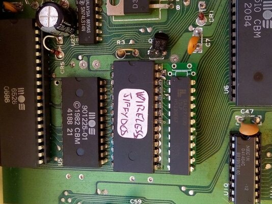 C64CWIRELESS2.jpg