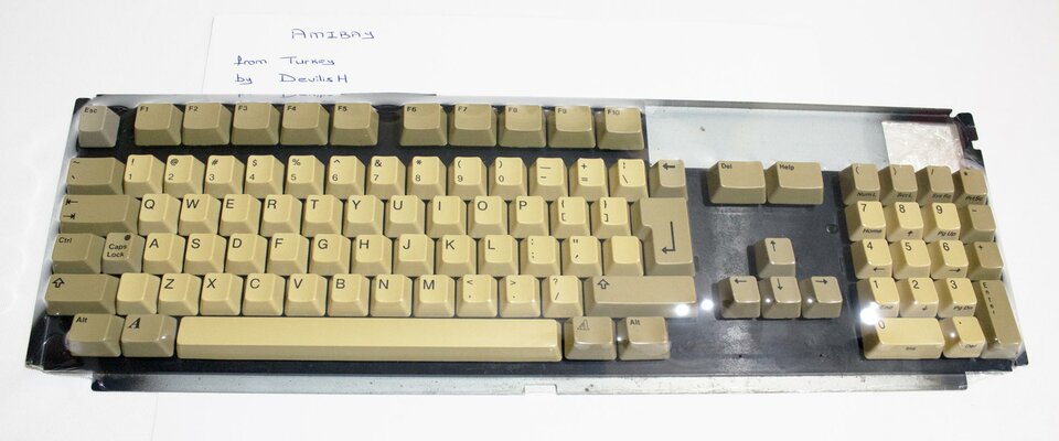 AmiBay-A1200 Keyboard 6.jpg