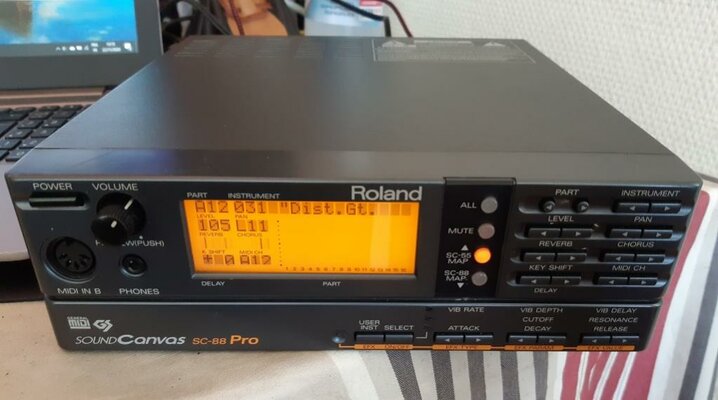 roland_sc88pro.jpg