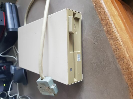 External 5¼ Floppy drive 880kB.jpg