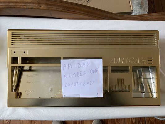 A 1200 gold case 1.jpg