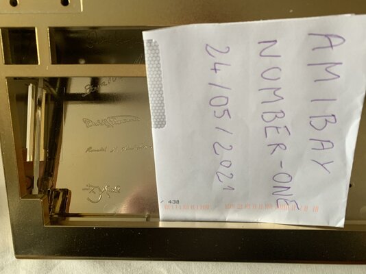 A 1200 gold case 3.jpg