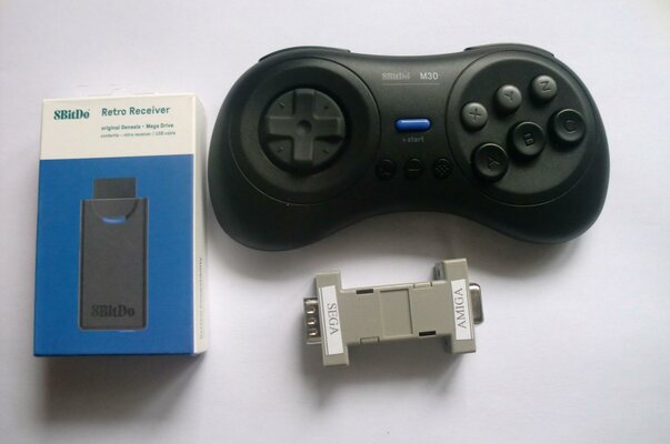 Amiga Sega Amiga Wireless controller.jpg