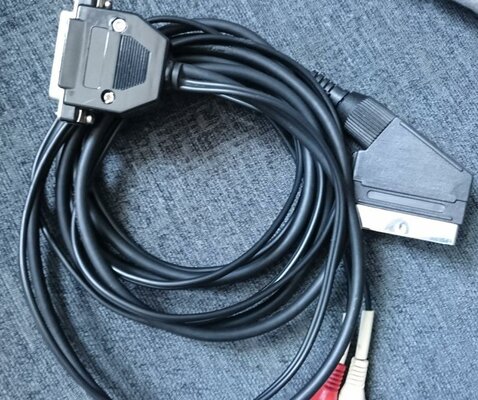 RGB cable Amibay.JPG