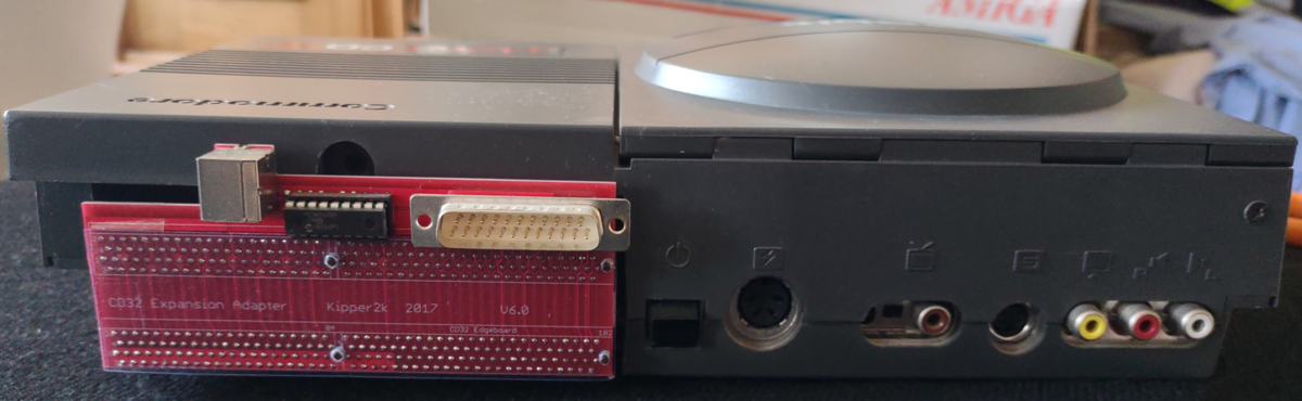 CD32-back-1.png