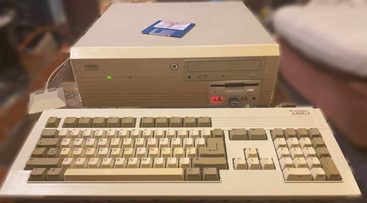 Amiga-4000-Computer-on2.png