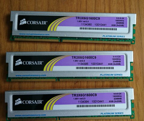 Corsair DDR3 (Pic 2).JPG