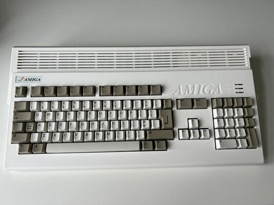 Closed - Commodore Amiga 1200 with ACA1233n and Indivision AGA MK3