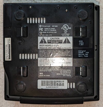 dreamcast 20230924 bottom.jpg