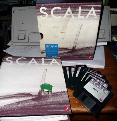 Scala MM300 + disks and dongle and manual.jpg