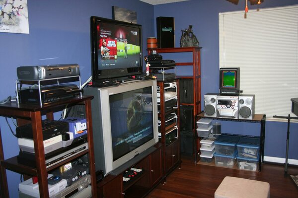 Game Room 001.jpg