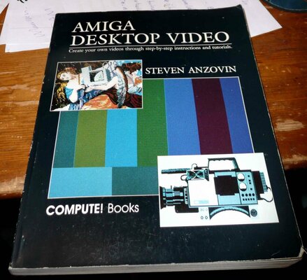 amiga desktop video by steven anzovin-compute books - english.jpg