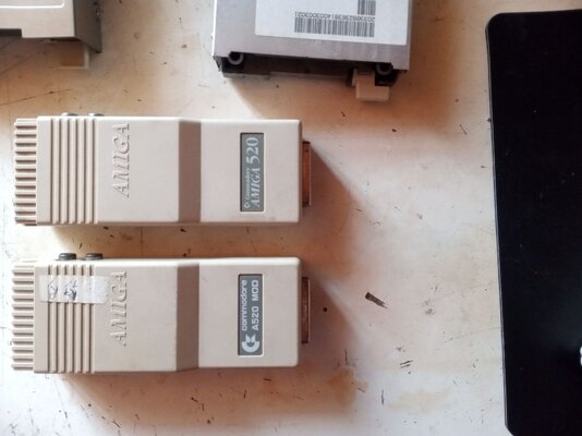 Lecteur De Disquette Chinon FB-354 Pour Amiga 500 – Occasion Fonctionnel