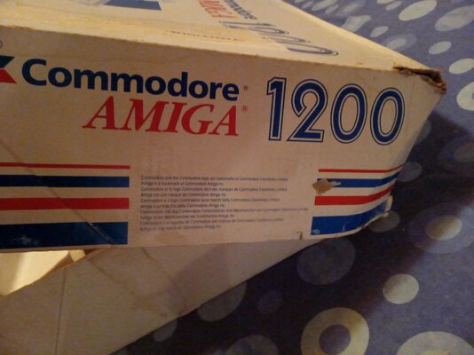 A1200_Boxed_23.jpg