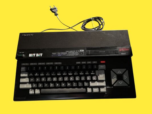 Closed - Sony Hit Bit HB-75D (MSX1) | AmiBay