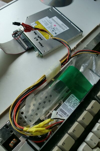 Amiga cd drive_1.jpg