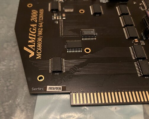 Closed - Dicke Olga - 030 CPU 128MB Accelerator card for A2000