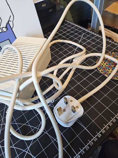 PSU - Slim - Cables.jpg