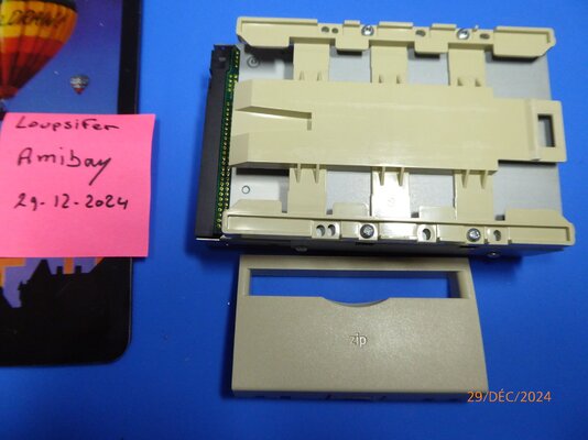 Iomega Zip 100MO Apple Mac OS & Osx-1.JPG