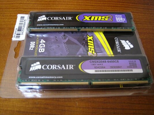 Corsair 4GB.jpg