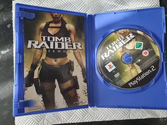 Tomb Raider Underworld Disc-Manual.jpg