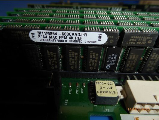 Mac 7200 PPC IBM 801 256Mo Ram 4x64 FPM 168Pin.JPG