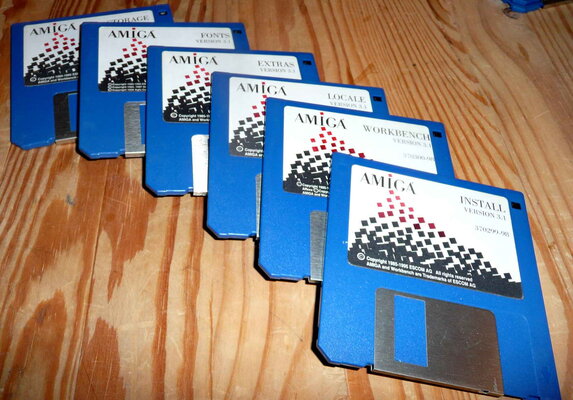 Amiga workbench 3.1 set.jpg