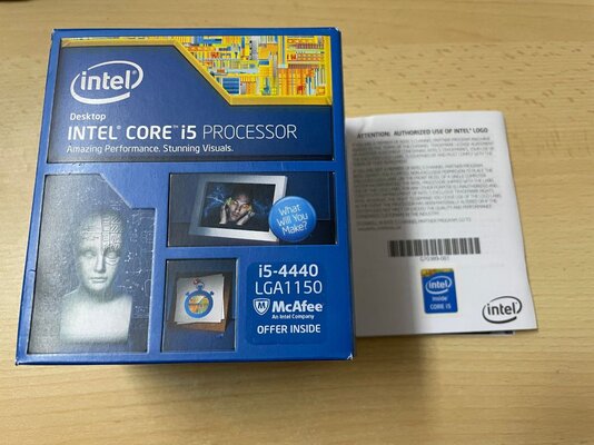 Processor i5-4440 box.jpeg