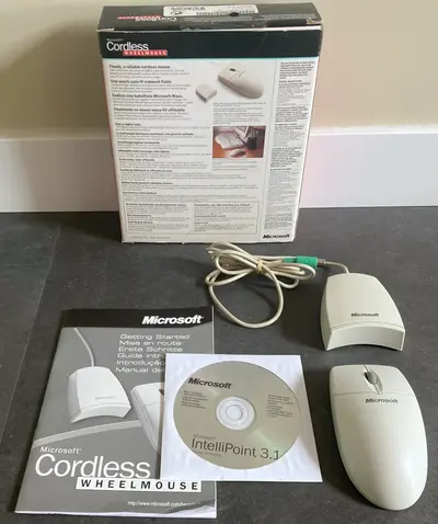 ms cordless mouse 2.webp