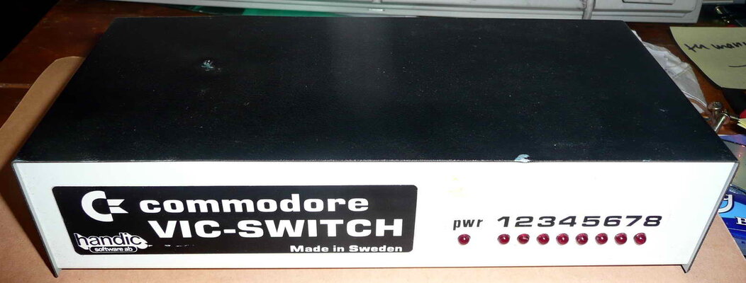 commodore vic-switch - 01.jpg
