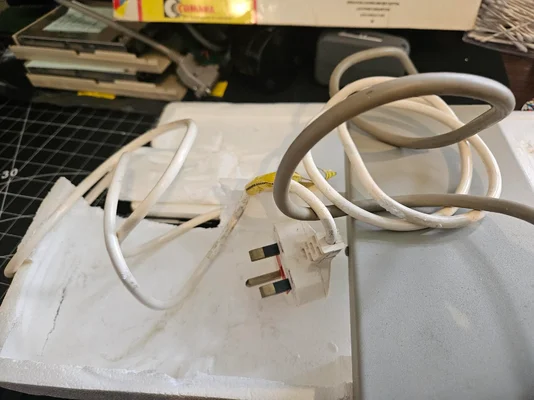 Atari CSA354 - Cables.webp