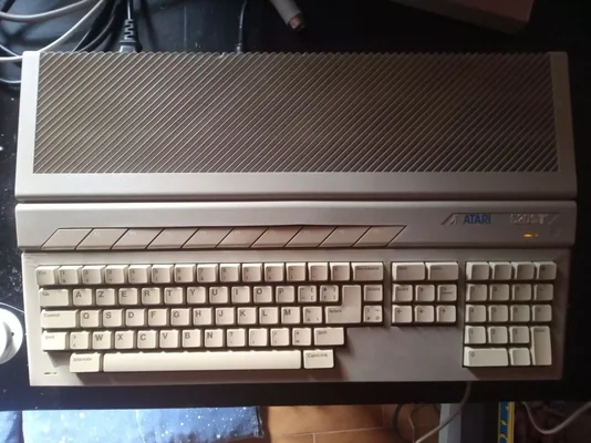 Atari_520_Stf_01.webp