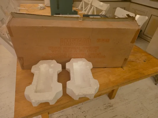 amstrad æske.webp