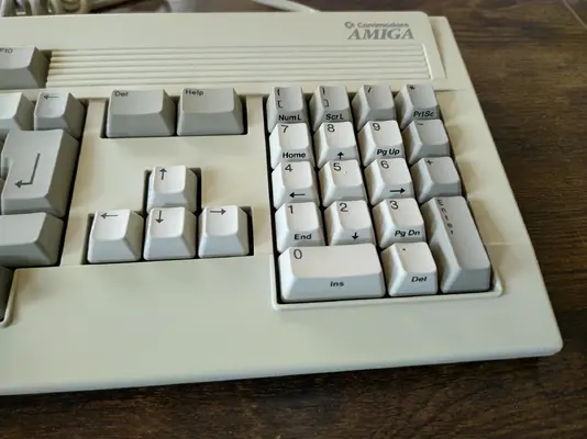 Sold - Amiga 3000 Keyboard - Good Condition | AmiBay