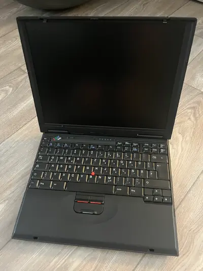 希少 IBM ThinkPad 570 Type 2644 +UltraBase For Sale - IBM Thinkpad 570 Type 2644 Retro Notebook Laptop Full