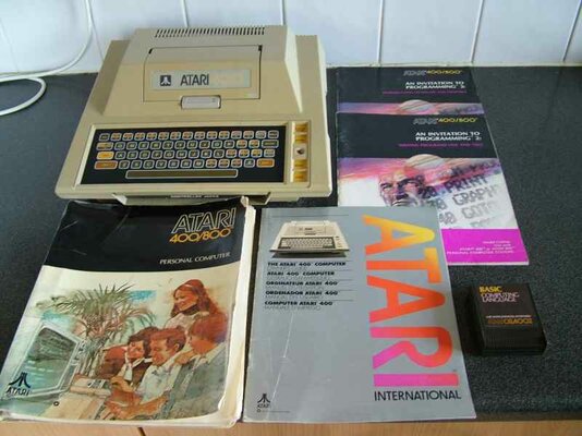 Closed - Atari 400 16K computer (PAL version) + BASIC + manuals | AmiBay