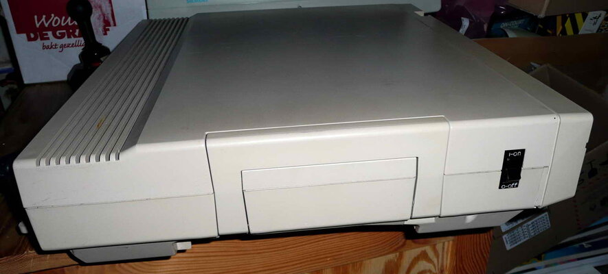 c128D with drive switch -02.jpg