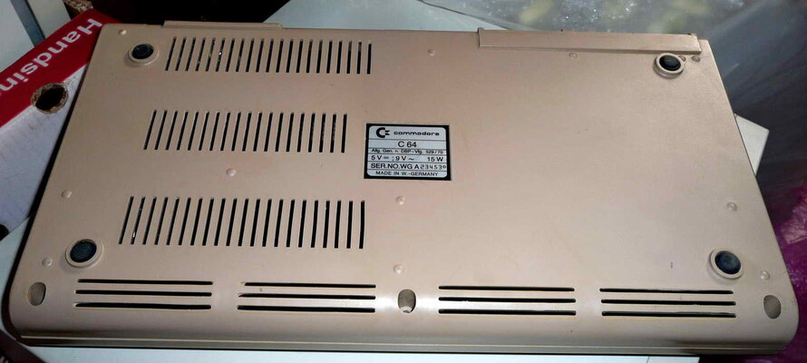 c64 chassis -07.jpg