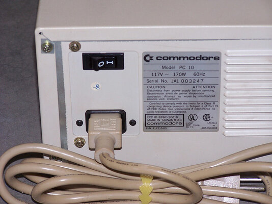 commodore-pc-10-04.jpg