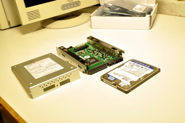 sata-scsi.jpg
