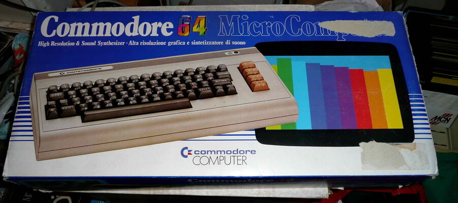 c64 breadbin boxed - clean-00.jpg
