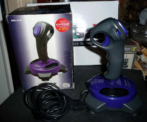 Megagrip II (mx-210) - Saitek - 15 euro.jpg