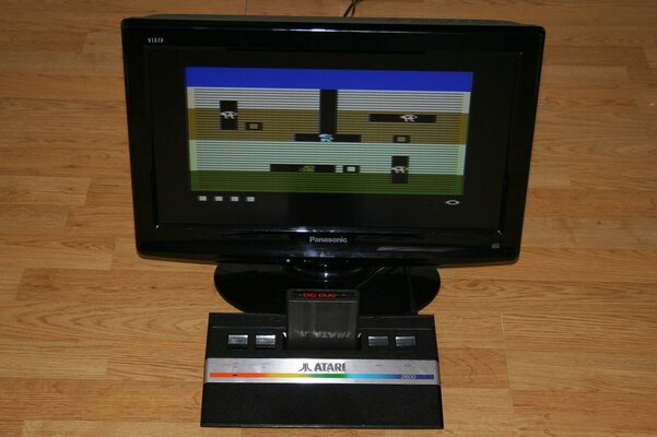 Atari 2600 Jnr (AV Upgraded) Sample Picture #2.jpg