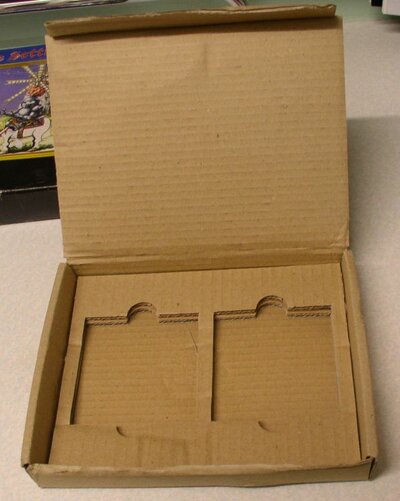 settlers box inner.jpg
