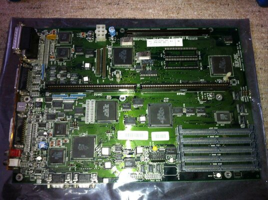 Amiga 4000 Mainboard_1.jpg